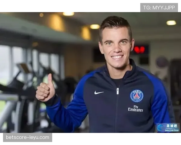 洛塞尔索闪耀中场，战术核心助力球队风格焕然一新