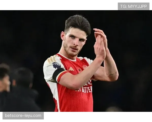 赖斯中场发威助球队逆转取胜，状态强势回暖