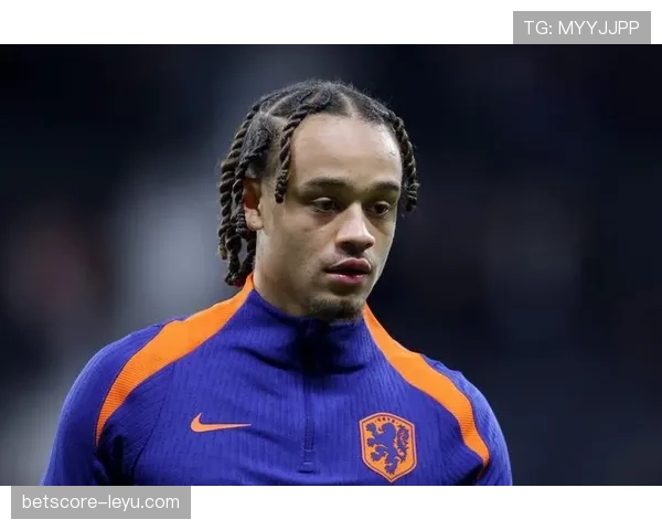 哈维·西蒙斯闪耀赛场，巴萨青训再诞新星