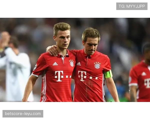 罗德里 vs 基米希:全能后腰的战术角色与体系适配差异 罗德里 vs 基米希:全能后腰的战术角色与体系适配差异