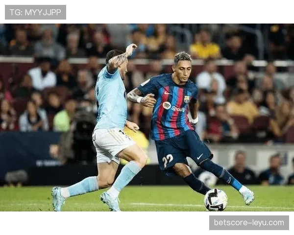 拉菲尼亚 vs 登贝莱：右边锋战术角色与进攻效率对比