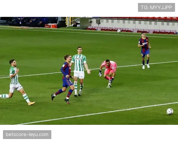 因扎吉今季前插更频繁,如何提升射门威胁并撕裂对手防线? 因扎吉今季前插更频繁,如何提升射门威胁并撕裂对手防线?